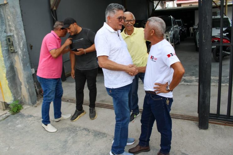 Prefeito Jânio Natal visita obras de requalificação da Rua Pero Vaz de Caminha e Praça ACM 10