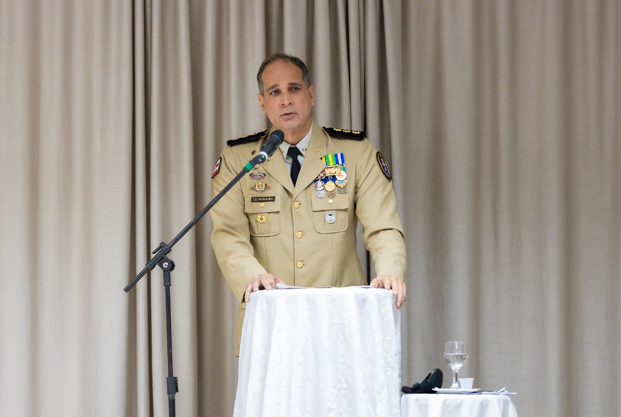 Eunápolis realiza Solenidade de Assunção do 28º BPM, conquista viabilizada por articulação política de Cláudia e Robério Oliveira 7