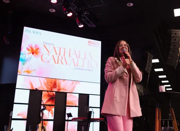 Pastora baiana critica cristãos que seguem Carlinhos Maia e Anitta: ‘Hipocrisia’ Pastora baiana critica cristãos que seguem Carlinhos Maia e Anitta: 'Hipocrisia' 5