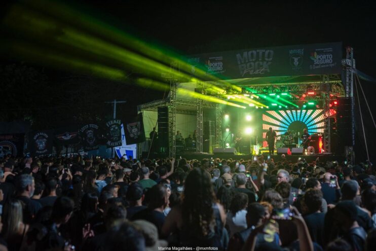 4° Moto Rock Fest reúne multidão em Arraial d’Ajuda com Raimundos e Barão Vermelho 22