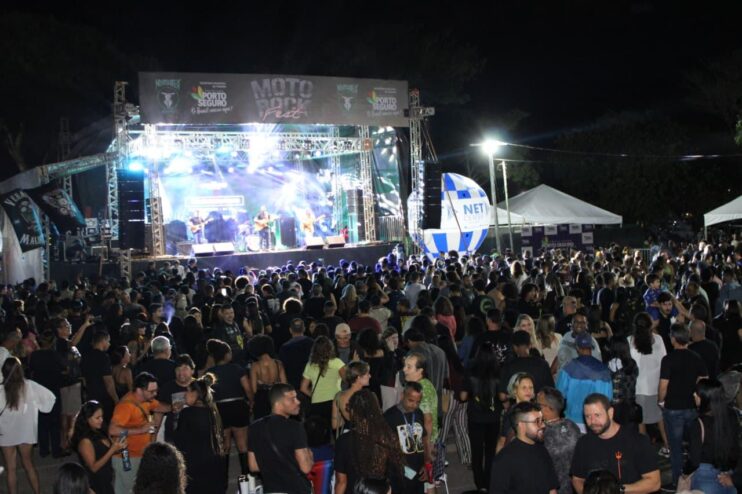 4° Moto Rock Fest reúne multidão em Arraial d’Ajuda com Raimundos e Barão Vermelho 12