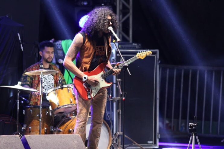 4° Moto Rock Fest reúne multidão em Arraial d’Ajuda com Raimundos e Barão Vermelho 11