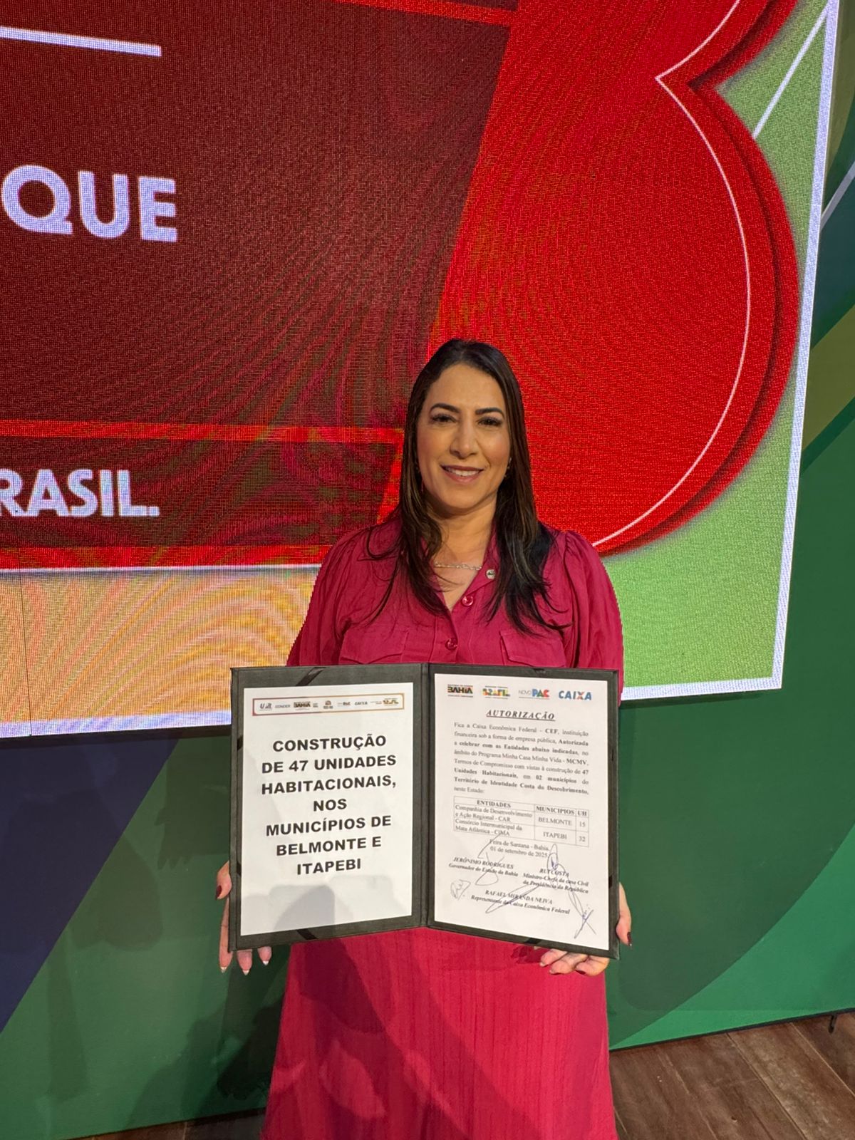 Deputada Cláudia Oliveira celebra novas unidades do Minha Casa, Minha Vida para Itapebi e Belmonte 5