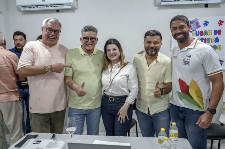 Prefeito reúne secretariado e anuncia obras e apoio a produção cinematográfica em Porto Seguro Prefeito reúne secretariado e anuncia obras e apoio a produção cinematográfica em Porto Seguro 4