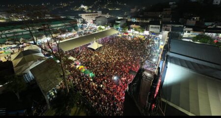 Festival do Cacau e Chocolate de Camacã bate recorde de público com mais de 25 mil pessoas em um único dia Festival do Cacau e Chocolate de Camacã bate recorde de público com mais de 25 mil pessoas em um único dia 7