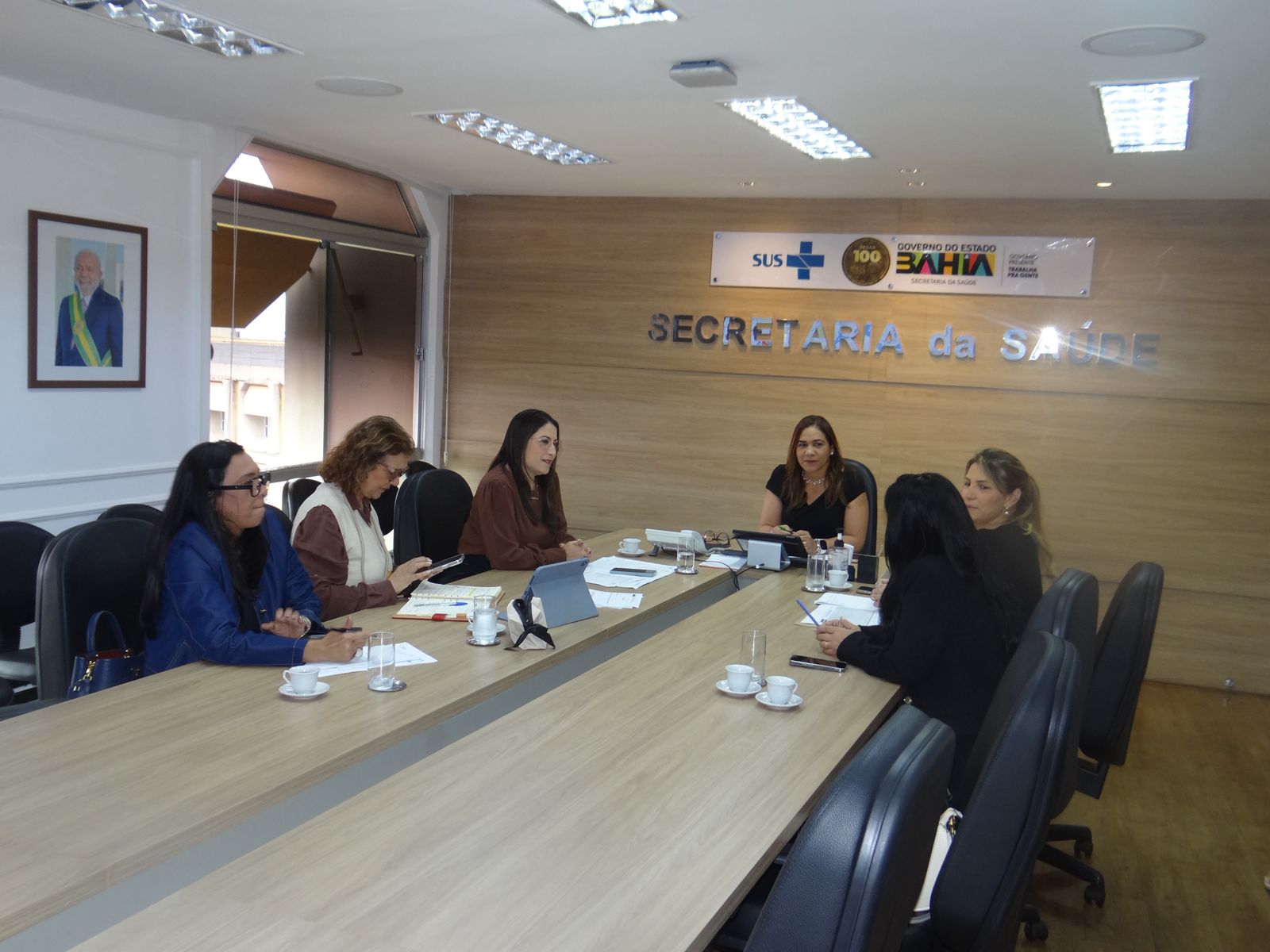 Deputada Cláudia Oliveira articula avanços na saúde para o Extremo Sul da Bahia 6