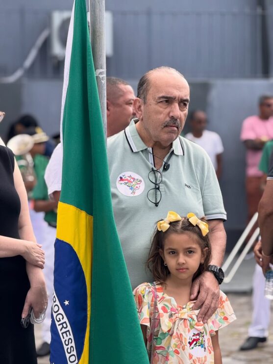 WhatsApp Image 2025-09-07 at 16.11.10 (1) Belmonte celebra 7 de Setembro com civismo e entregas importantes para a população 14