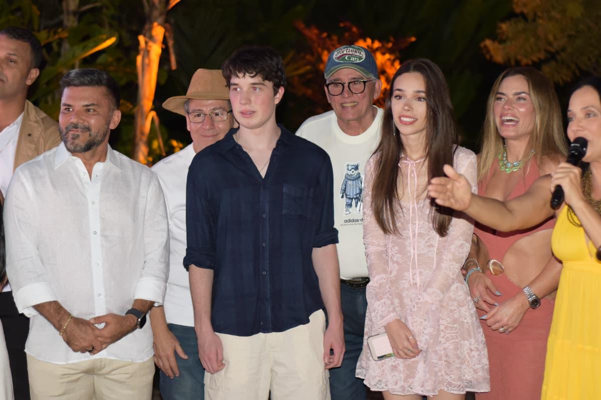 Elenco do filme “Deixe-me Viver” é recebido com tarde especial em Trancoso; filmagens começam nesta quarta-feira 5