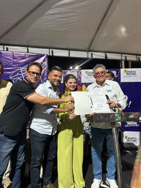 Prefeito Jânio Natal assina ordem de serviço para construção da ciclovia no Anel Viário 11