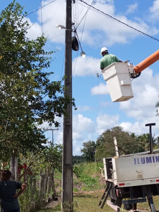 WhatsApp Image 2025-09-20 at 15.06.08 Prefeitura de Belmonte reforça compromisso com a população e amplia serviços de iluminação pública 46