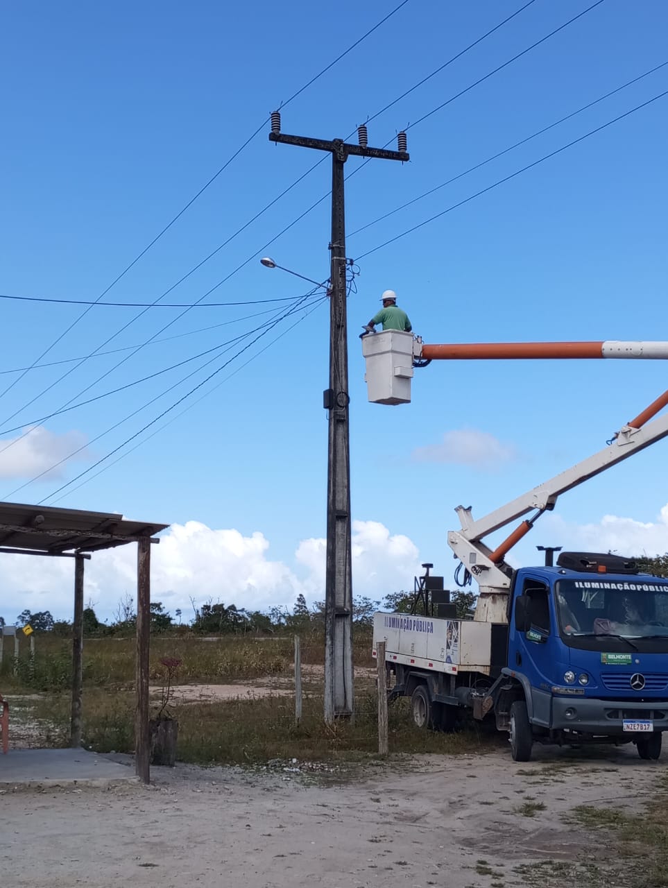 Prefeitura de Belmonte reforça compromisso com a população e amplia serviços de iluminação pública 8