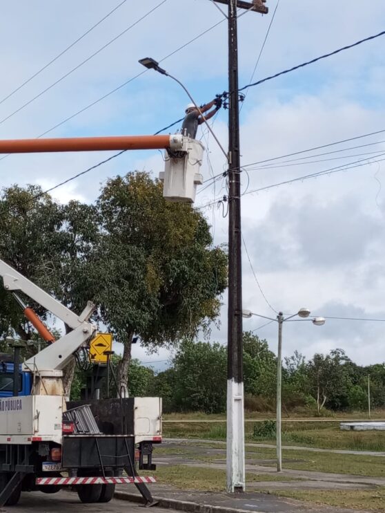 WhatsApp Image 2025-09-20 at 15.06.10 Prefeitura de Belmonte reforça compromisso com a população e amplia serviços de iluminação pública 41