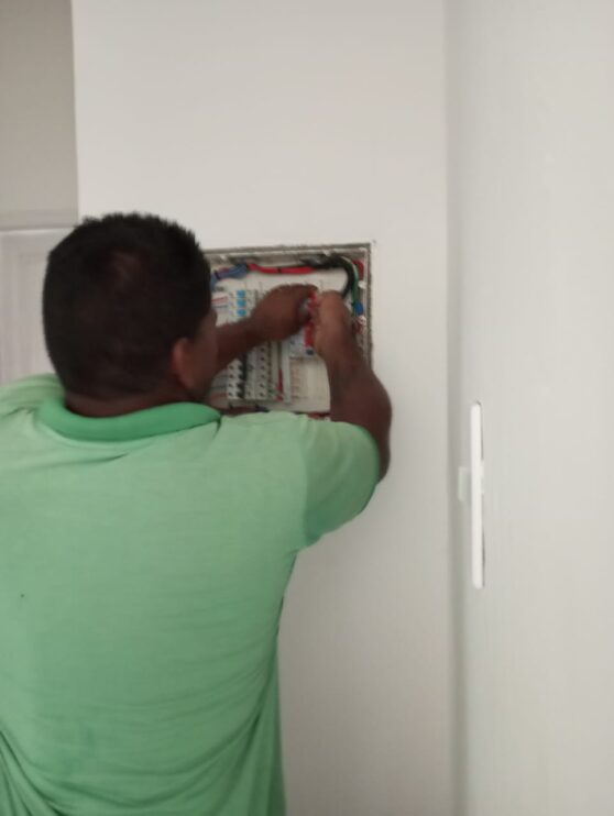 WhatsApp Image 2025-09-20 at 15.06.23 Prefeitura de Belmonte reforça compromisso com a população e amplia serviços de iluminação pública 15