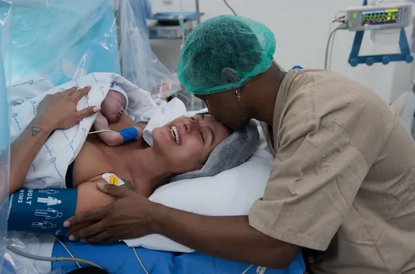 Nasce Bento, primeiro filho de Carol Peixinho e Thiaguinho 2