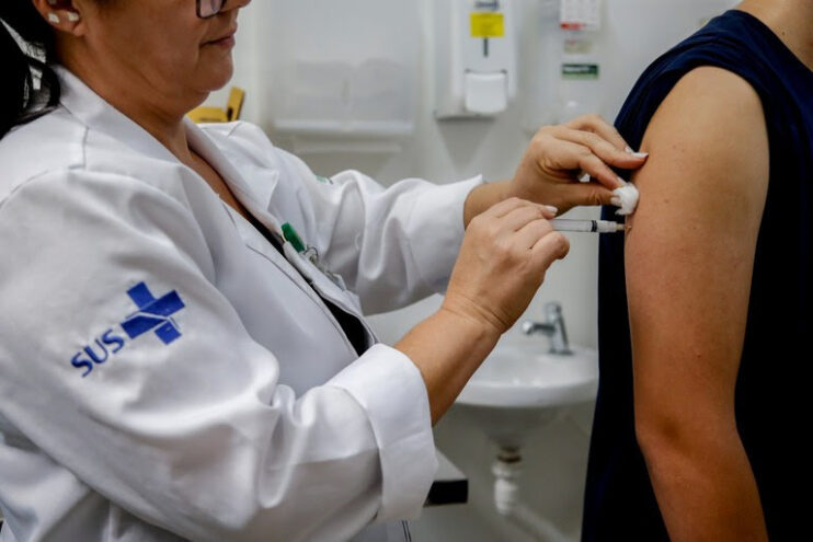 Vacinação contra HPV é prorrogada até dezembro de 2025 para adolescentes de 15 a 19 anos 11