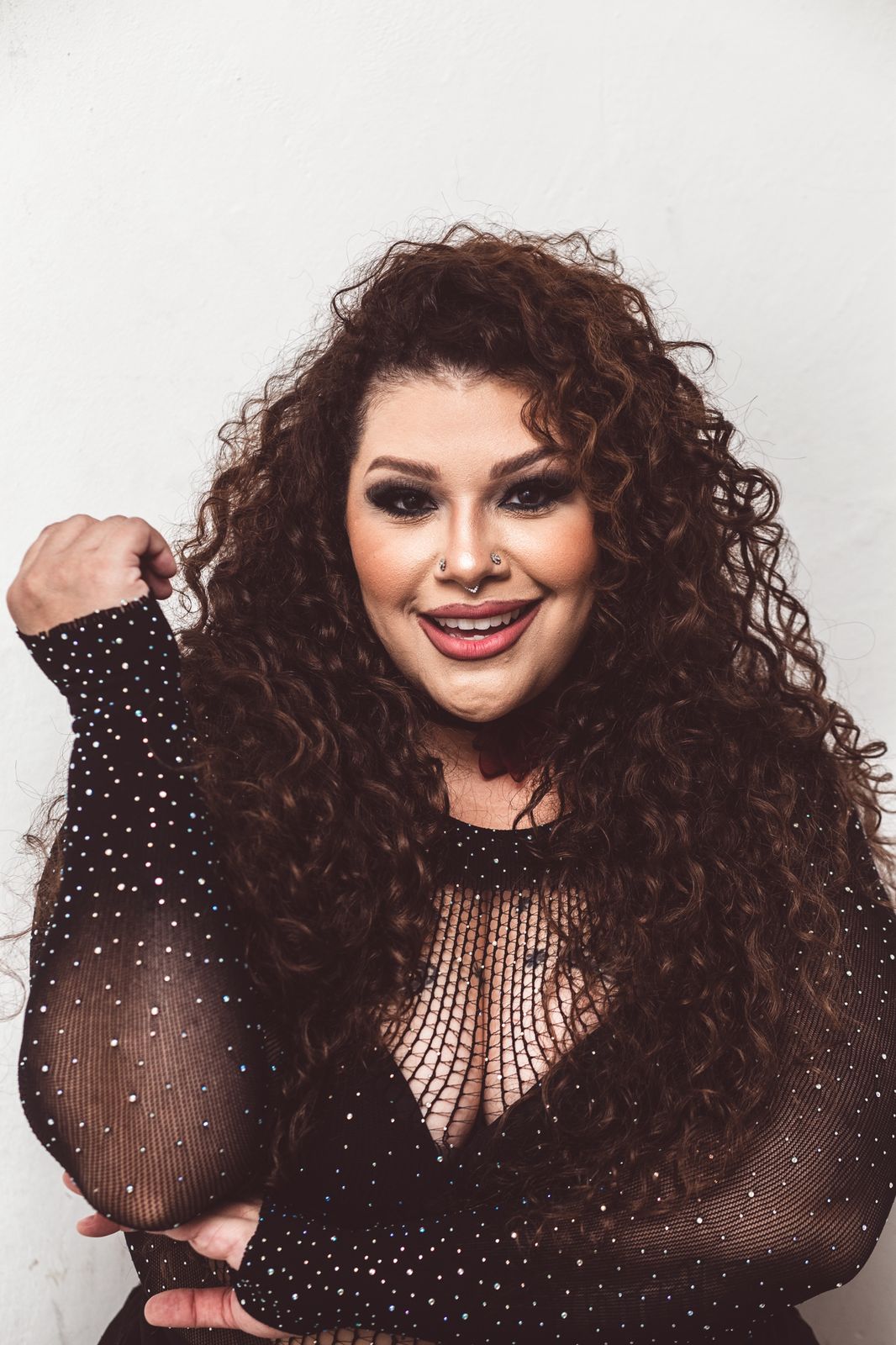 Aila Menezes lança “Di 4”: um hino de liberdade, sensualidade e protagonismo feminino na música brasileira 7