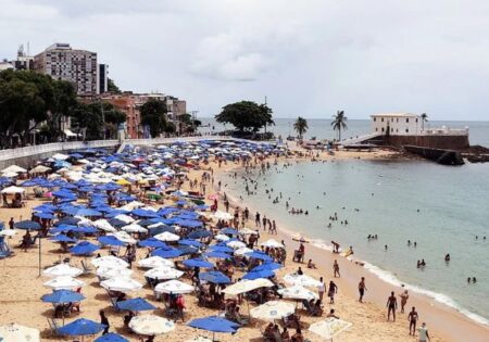 Praias de Salvador ganham novas proibições para ‘boa convivência’; entenda Praias de Salvador ganham novas proibições para ‘boa convivência’; entenda 7