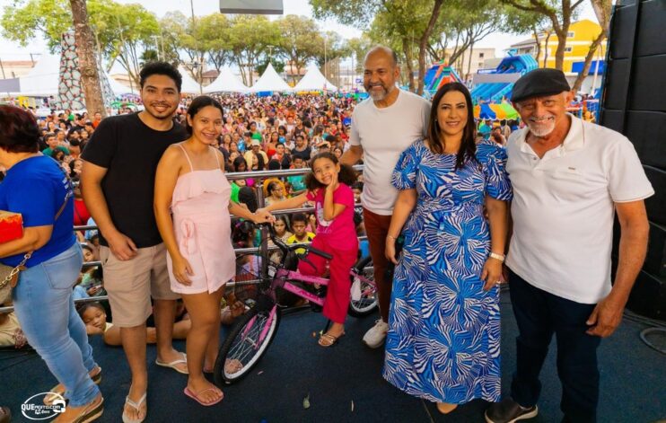 DIA DA CRIANÇA 18 Prefeitura de Eunápolis celebra o Dia das Crianças com grande festa e Praça lotada no Pequi 80