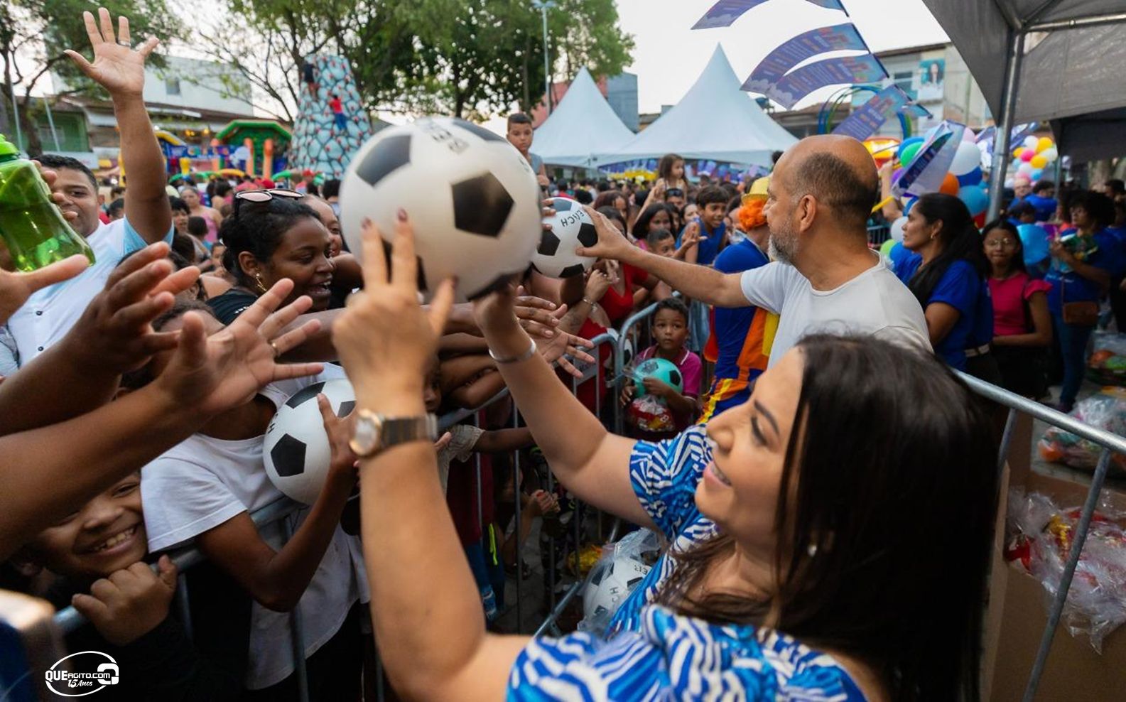 Prefeitura de Eunápolis celebra o Dia das Crianças com grande festa e Praça lotada no Pequi 54