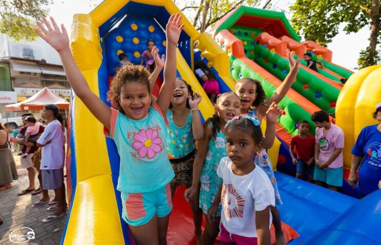 DIA DA CRIANÇA 34 Prefeitura de Eunápolis celebra o Dia das Crianças com grande festa e Praça lotada no Pequi 96