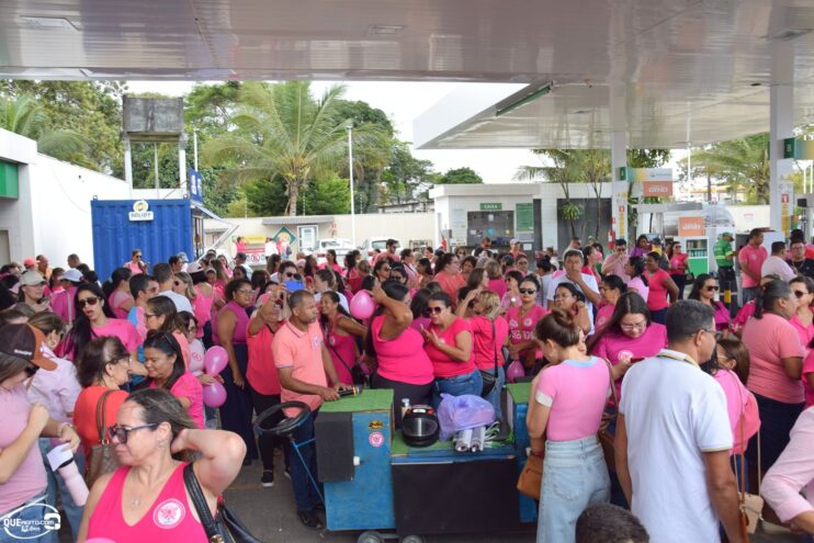 Prefeitura de Eunápolis inicia Campanha Outubro Rosa com caminhada de conscientização 33