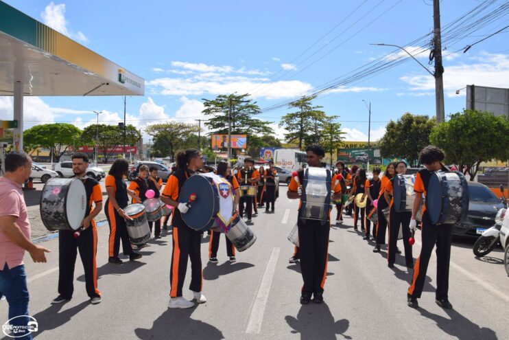 Prefeitura de Eunápolis inicia Campanha Outubro Rosa com caminhada de conscientização 36