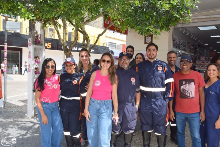 Prefeitura de Eunápolis inicia Campanha Outubro Rosa com caminhada de conscientização 65