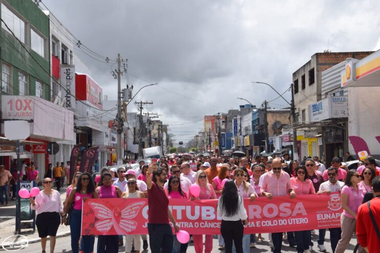 Prefeitura de Eunápolis inicia Campanha Outubro Rosa com caminhada de conscientização 75