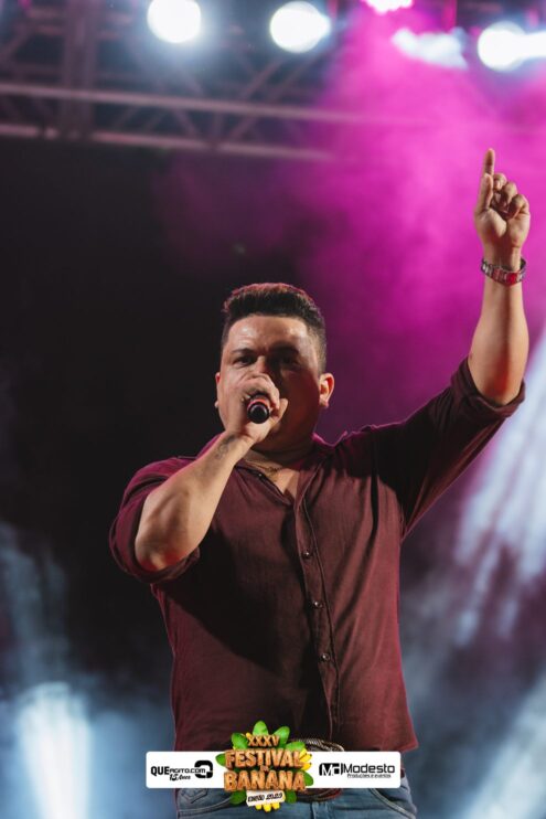DSC_0495 Diego e Victor Hugo animam a primeira noite do Festival da Banana 2025 21