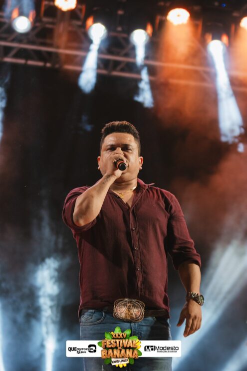 DSC_0497 Diego e Victor Hugo animam a primeira noite do Festival da Banana 2025 23