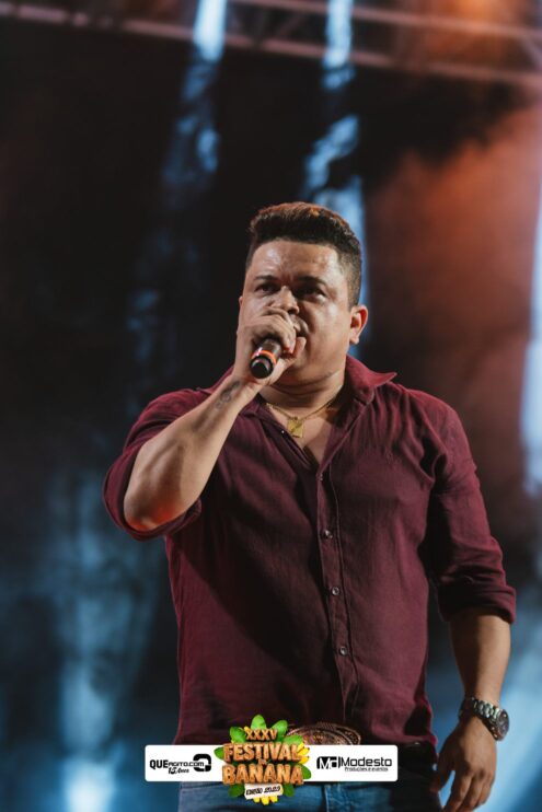 DSC_0498 Diego e Victor Hugo animam a primeira noite do Festival da Banana 2025 24