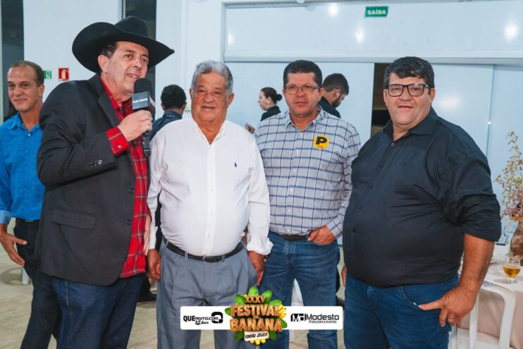 DSC_0558 Diego e Victor Hugo animam a primeira noite do Festival da Banana 2025 75