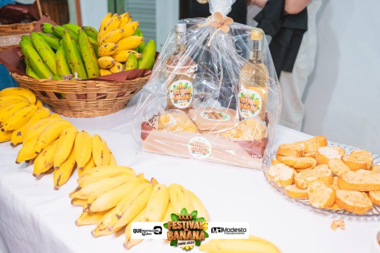 DSC_0699 Diego e Victor Hugo animam a primeira noite do Festival da Banana 2025 163