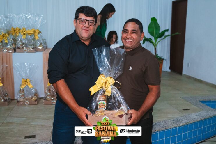 DSC_0786 Diego e Victor Hugo animam a primeira noite do Festival da Banana 2025 214