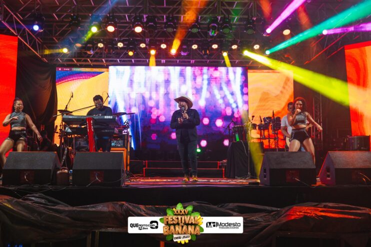 DSC_0923 Diego e Victor Hugo animam a primeira noite do Festival da Banana 2025 302