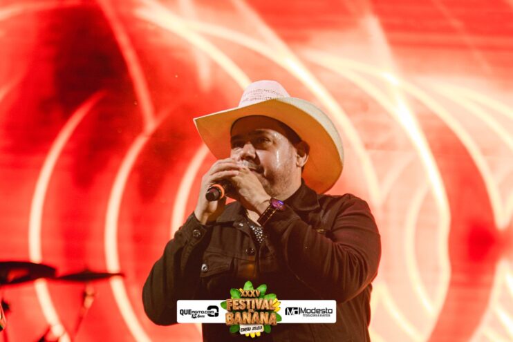 DSC_0926 Diego e Victor Hugo animam a primeira noite do Festival da Banana 2025 305