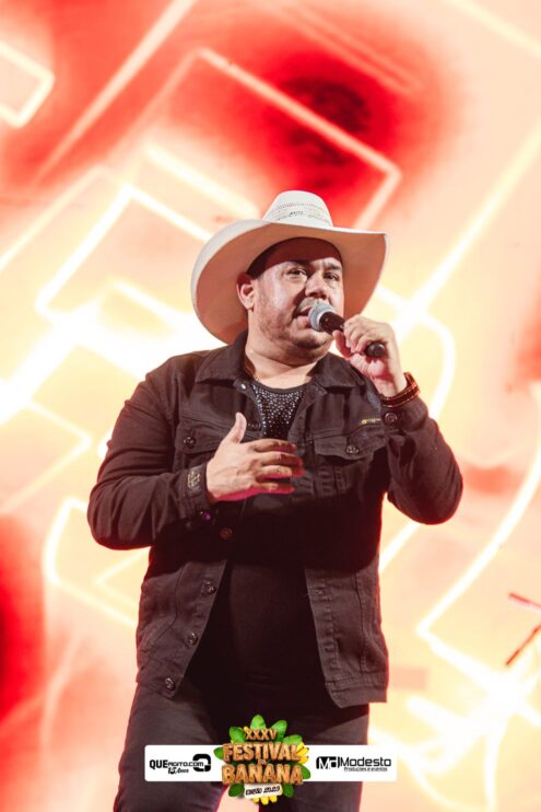 DSC_0936 Diego e Victor Hugo animam a primeira noite do Festival da Banana 2025 311