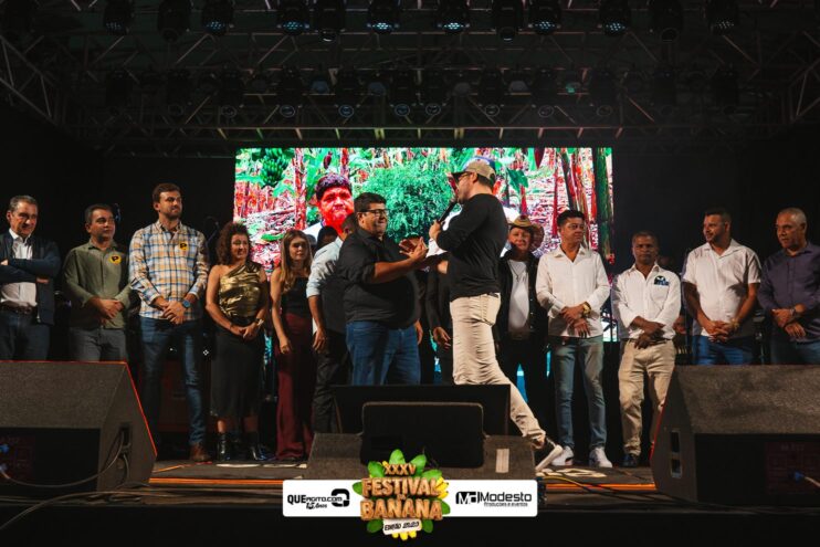 DSC_1056 Diego e Victor Hugo animam a primeira noite do Festival da Banana 2025 708