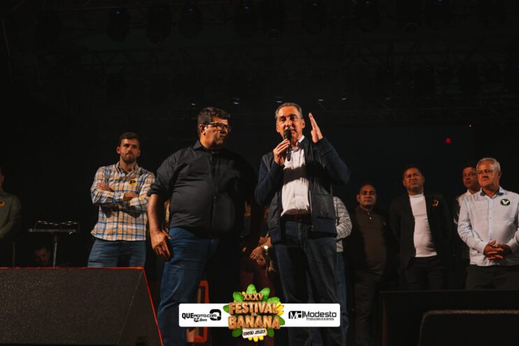 DSC_1074 Diego e Victor Hugo animam a primeira noite do Festival da Banana 2025 722
