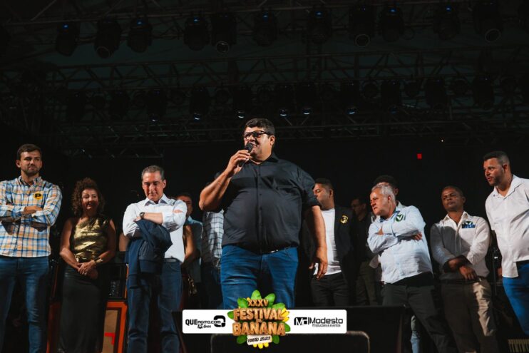 DSC_1088 Diego e Victor Hugo animam a primeira noite do Festival da Banana 2025 736
