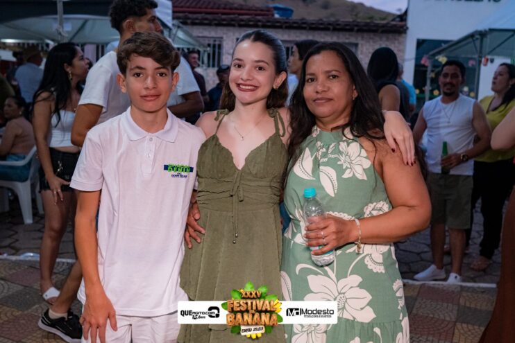 Marcos e Pablo agitam a última noite do Festival da Banana 2025 202