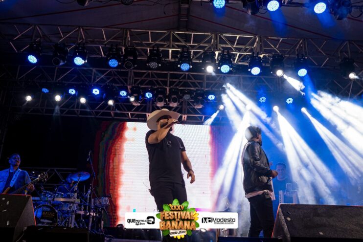 Marcos e Pablo agitam a última noite do Festival da Banana 2025 488