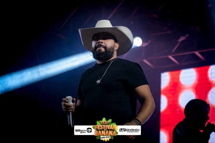 Marcos e Pablo agitam a última noite do Festival da Banana 2025 490