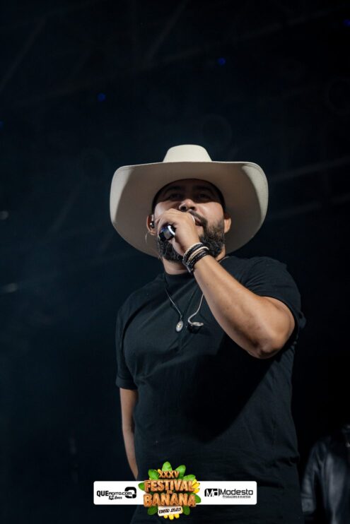 Marcos e Pablo agitam a última noite do Festival da Banana 2025 493