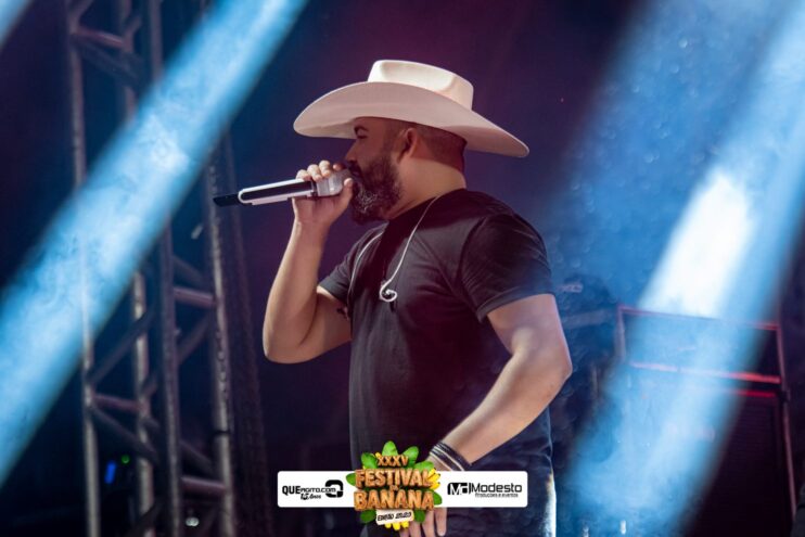 Marcos e Pablo agitam a última noite do Festival da Banana 2025 570