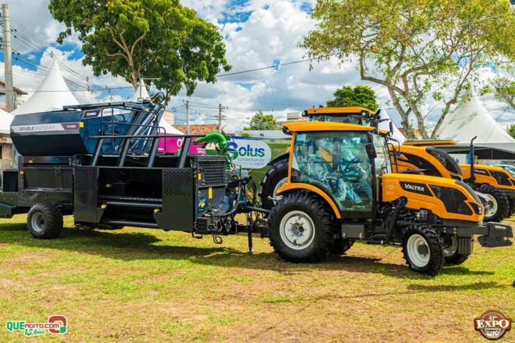 DSC_3492 Mari Fernandez leva o público ao delírio na segunda noite da Expo Teixeira 2025 25