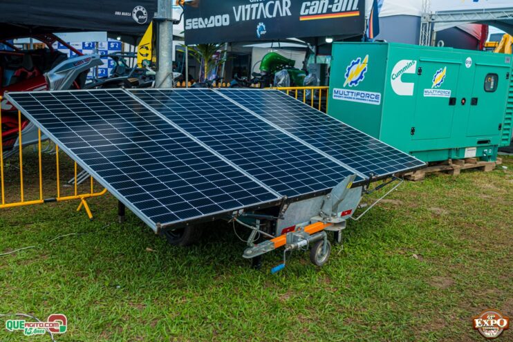 DSC_3670 Mari Fernandez leva o público ao delírio na segunda noite da Expo Teixeira 2025 87