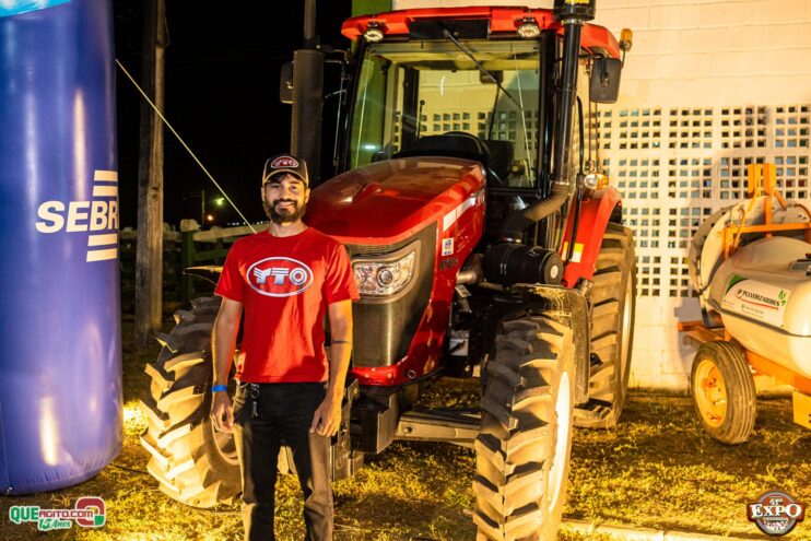 DSC_3736 Mari Fernandez leva o público ao delírio na segunda noite da Expo Teixeira 2025 109