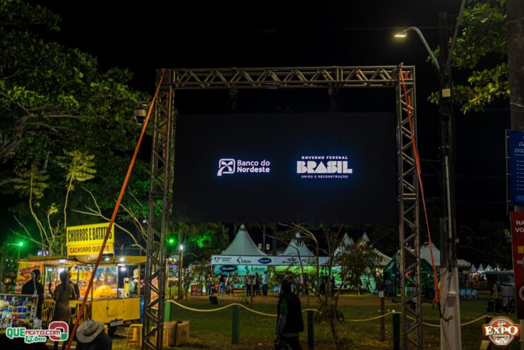DSC_3814 Mari Fernandez leva o público ao delírio na segunda noite da Expo Teixeira 2025 153