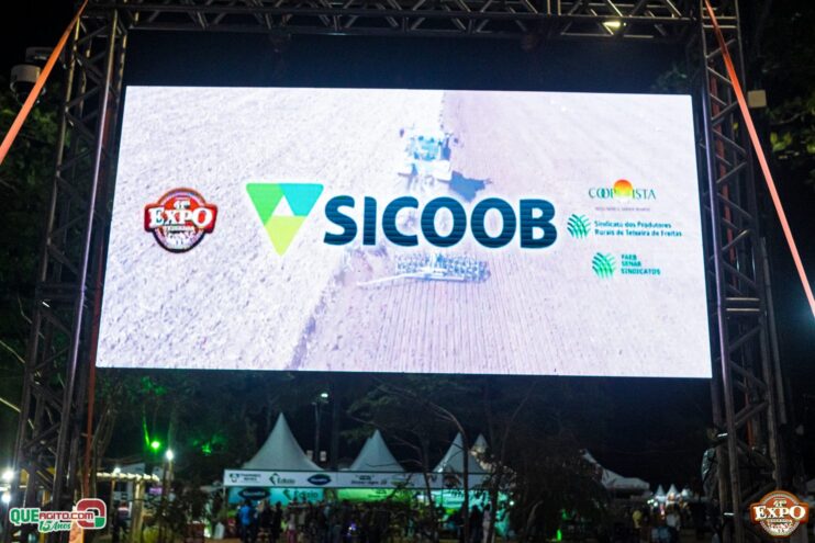 DSC_3840 Mari Fernandez leva o público ao delírio na segunda noite da Expo Teixeira 2025 165